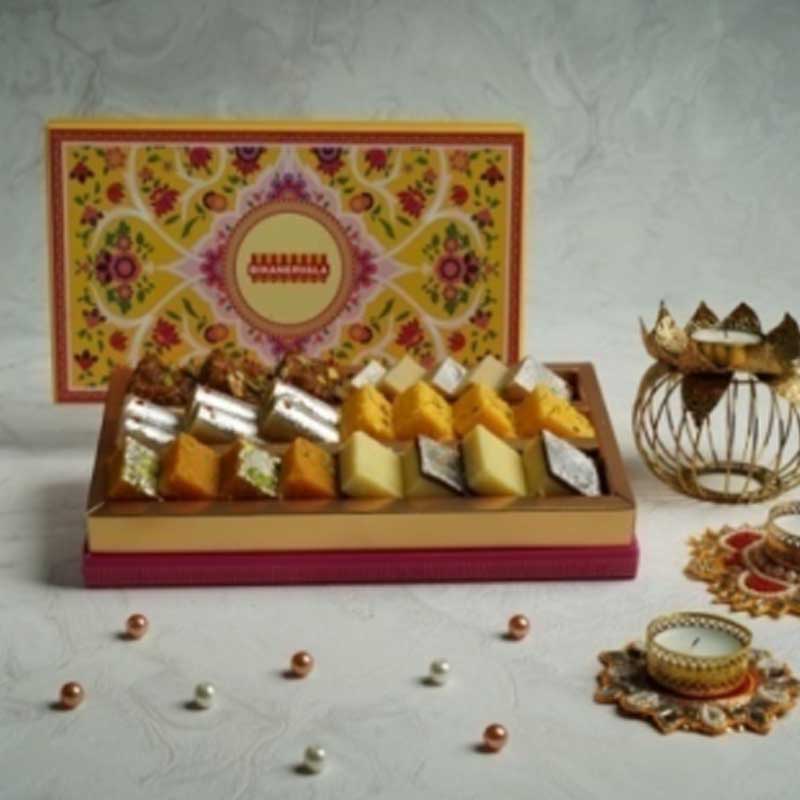 BK KAJU KHOYA GHEE MEETHA  MIX 600GM