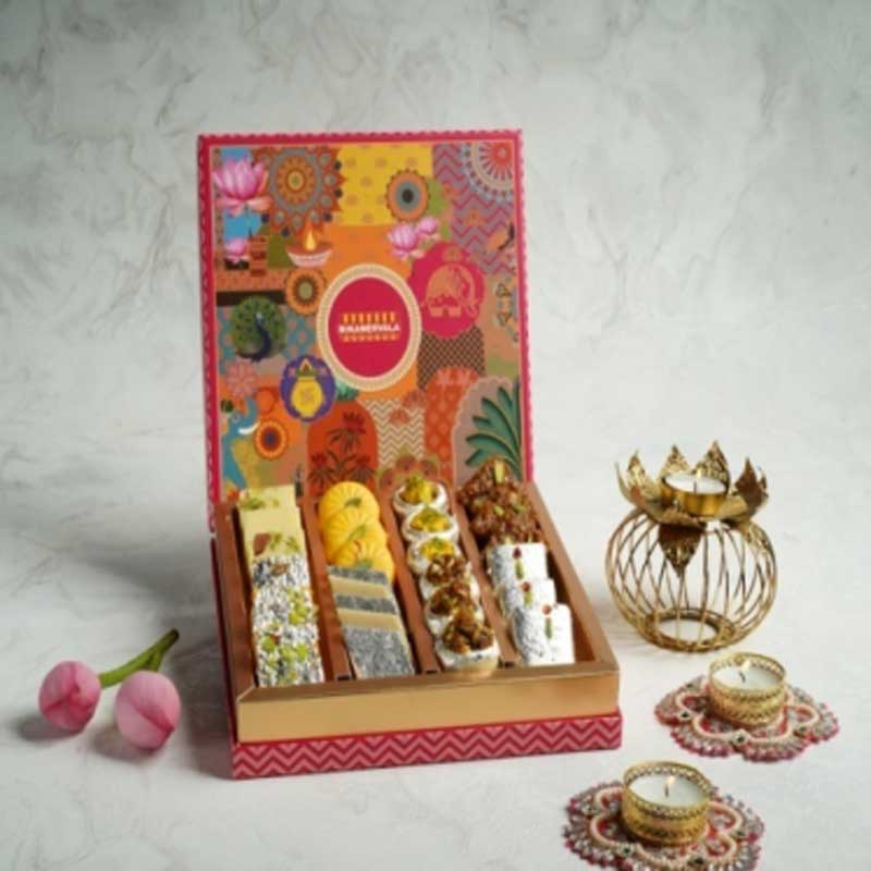 BK KAJU KHOYA GHEE SHAGUN MIX 700GM